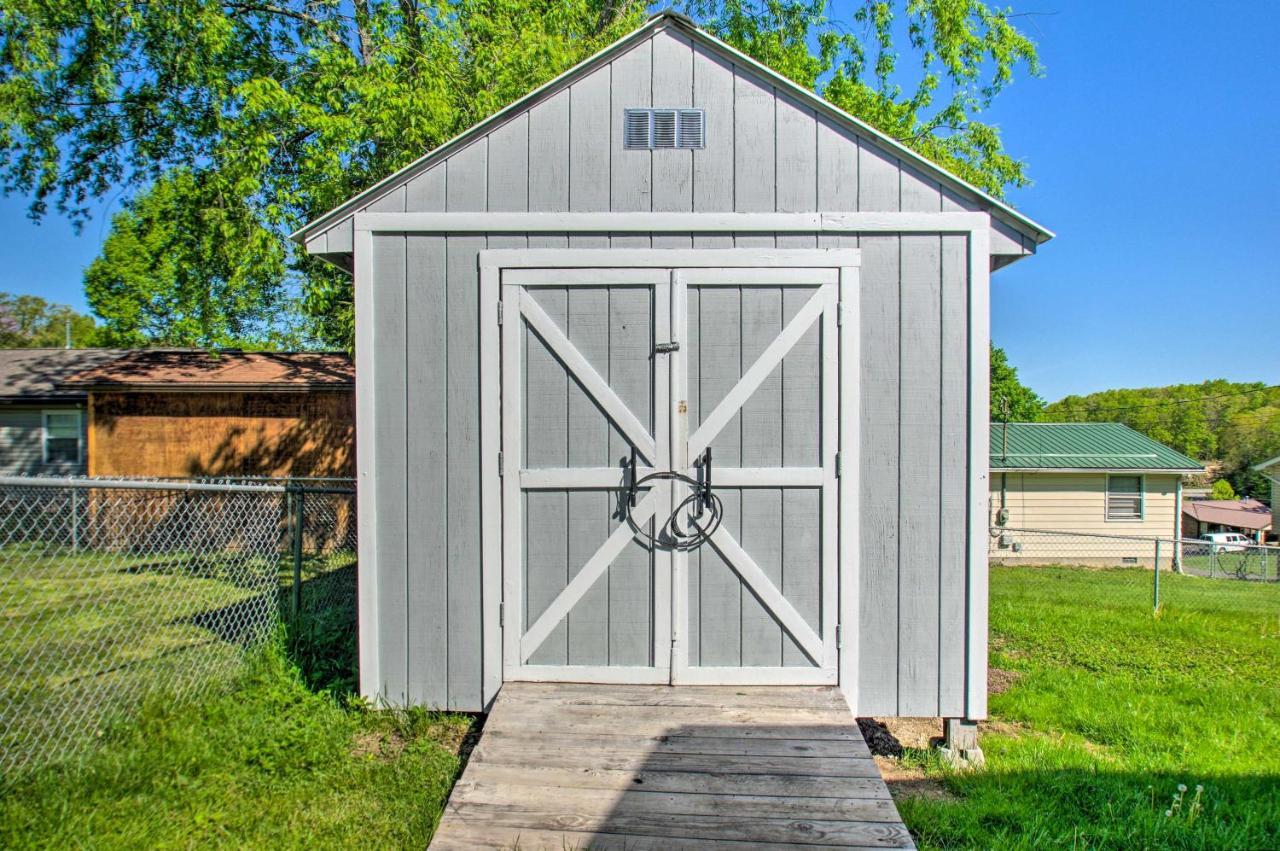 Dog-Friendly Fayetteville Home With Hot Tub! Exterior foto